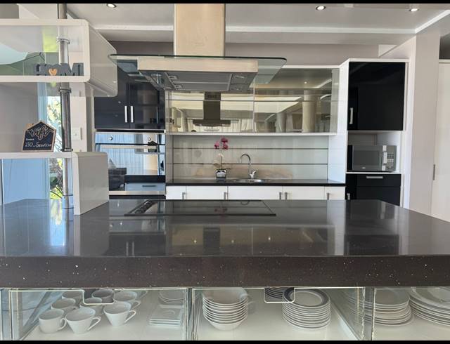 5 BEDROOM FREESTANDING FOR SALE IN TINLEY MANOR